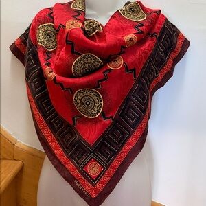 Ellen Tracy Red and Brown Medallion Design Silk Square Scarf Shawl VTG